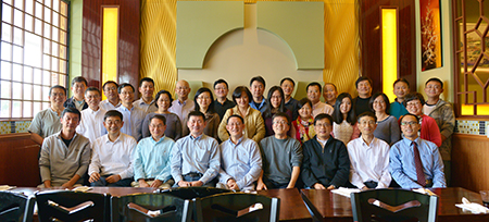 汪俊博士（1排左4），梁贵柏博士（1排左1），孙勇奎院士（1排左2），李才博士（1排中），王建锋博士（1排右1），刘建博士（1排右4），杨立虎博士（2排左1），蔡天权博士（2排左2），刘雯颖博士（2排右3）等专家合影留念