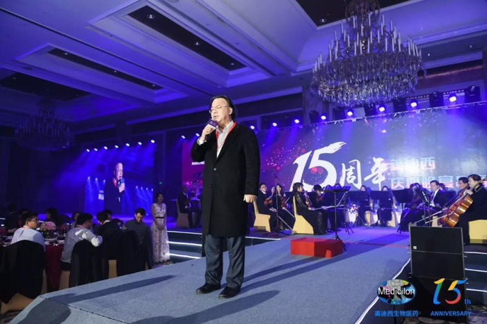 张江集团党委委员、副总经理王兰忠